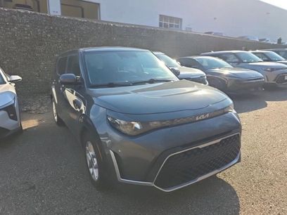 Used 2023 Kia Soul LX w/ LX Technology Package