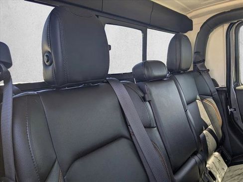 Used 2023 Jeep Gladiator Mojave w/ Trailer Tow Package image 18
