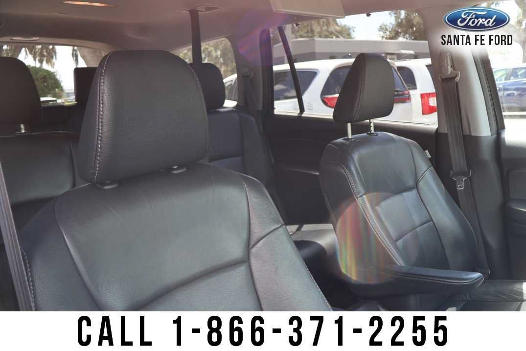Used 2017 Honda Pilot Touring image 30