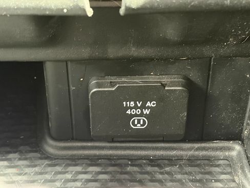 Used 2019 RAM 1500 Laramie AWD/4WD image 28