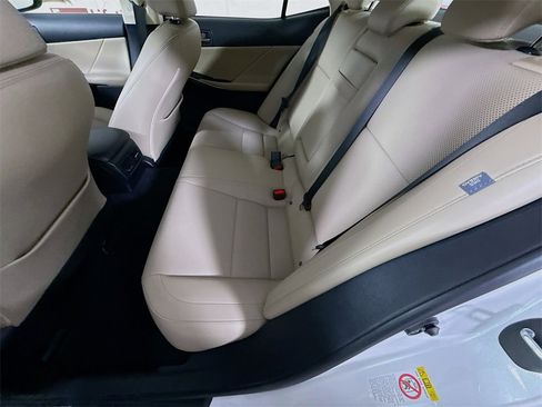 Used 2018 Lexus IS 300 AWD w/ Premium Package image 28