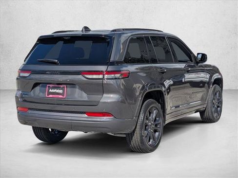 New 2026 Jeep Grand Cherokee Limited Reserve image 2