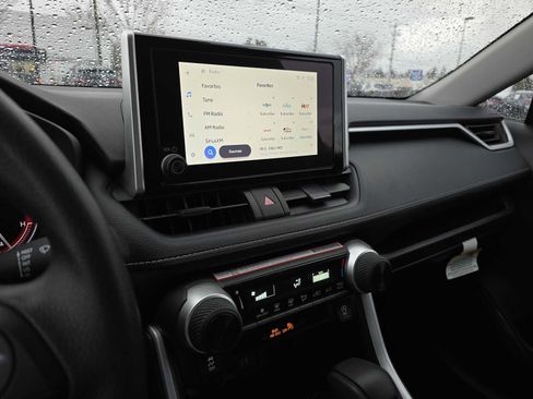 Certified 2025 Toyota RAV4 LE image 26