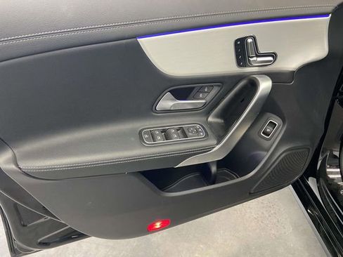 Used 2025 Mercedes-Benz CLA 250 image 16