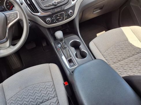 Used 2024 Chevrolet Equinox LS w/ LS Convenience Package FWD image 8