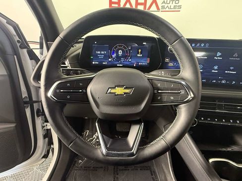 Used 2026 Chevrolet Traverse LT AWD/4WD image 29