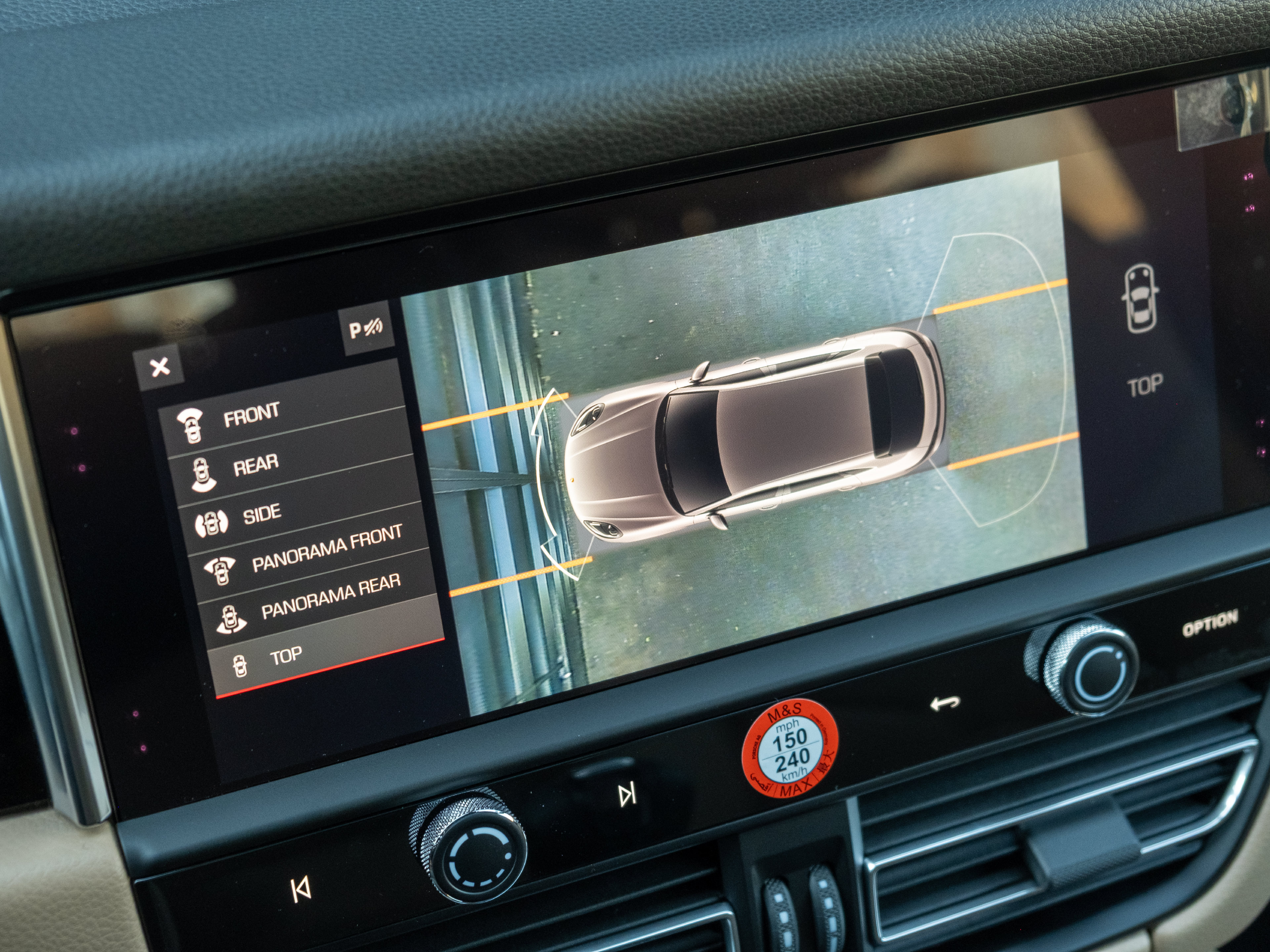 Certified 2026 Porsche Macan AWD/4WD image 29