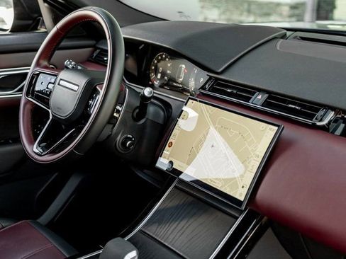 Used 2025 Land Rover Range Rover Velar Dynamic HSE image 30