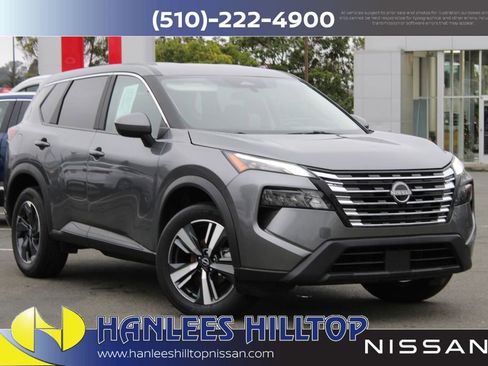 Used 2025 Nissan Rogue SV image 1