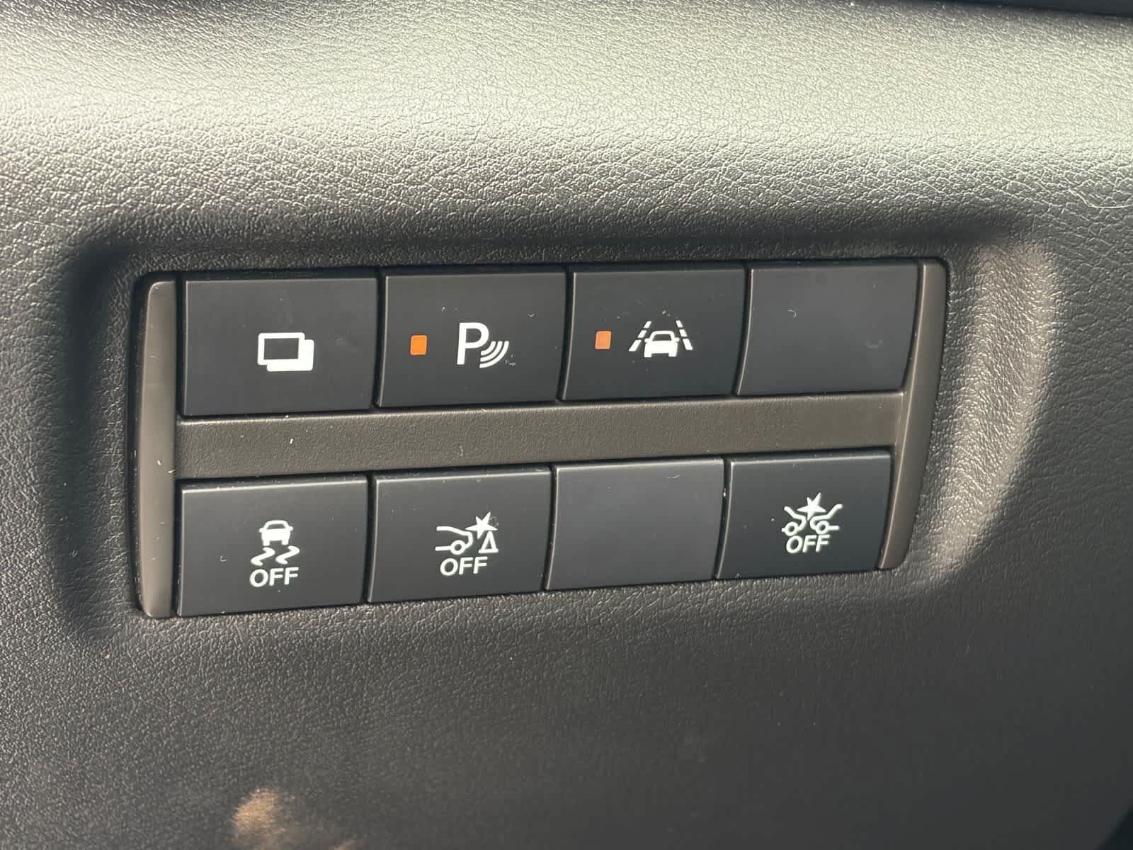Used 2020 Nissan Versa S FWD image 9
