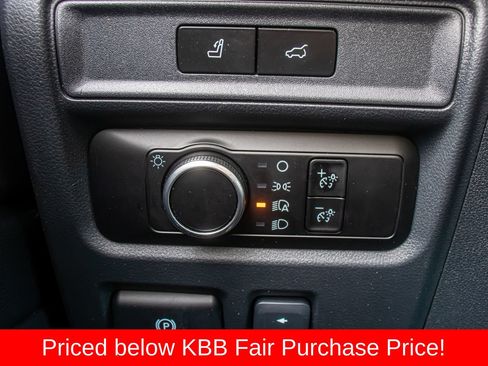 Used 2023 Ford Expedition XLT AWD/4WD image 20