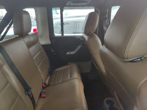 Used 2011 Jeep Wrangler Unlimited Sahara w/ Dual Top Group AWD/4WD image 23