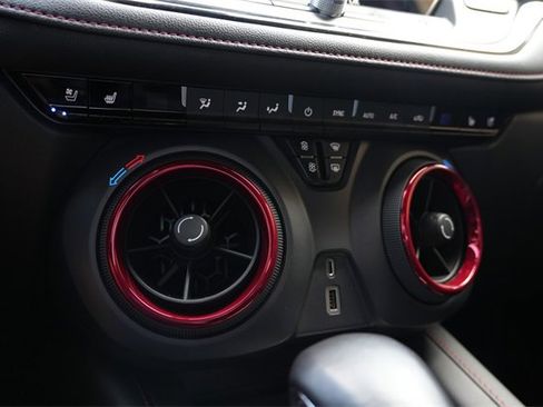 Used 2021 Chevrolet Blazer RS w/ Enhanced Convenience Package image 16
