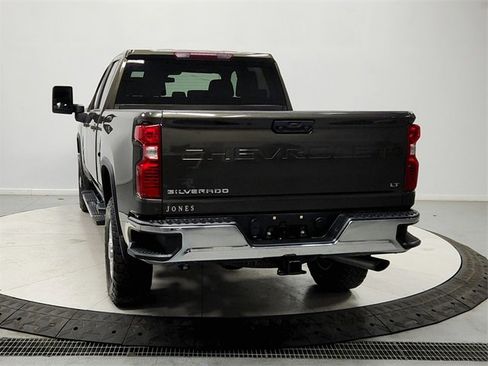 Used 2022 Chevrolet Silverado 3500 LT w/ Convenience Package image 6