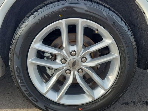 Used 2023 Dodge Durango GT RWD image 12