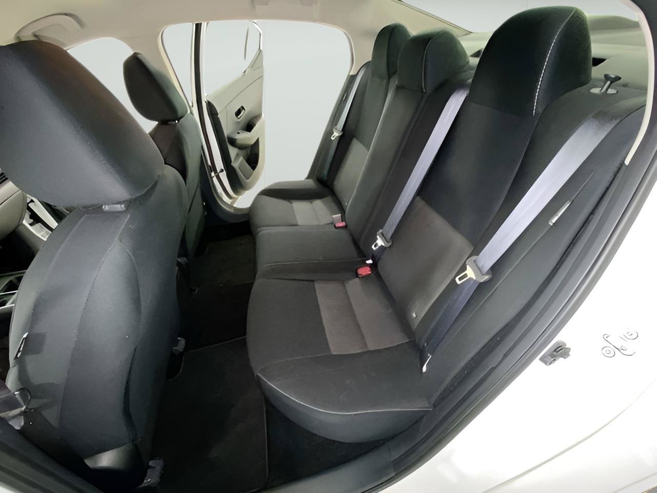 Used 2024 Nissan Sentra SV FWD image 15