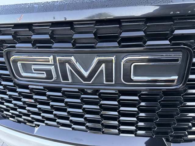 Used 2022 GMC Yukon SLT w/ SLT Premium Package RWD image 7