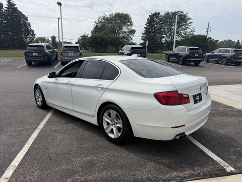 Used 2011 BMW 528i Sedan RWD image 5