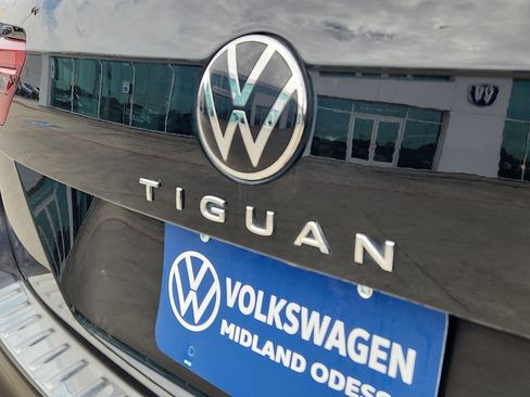 Used 2022 Volkswagen Tiguan S FWD image 10