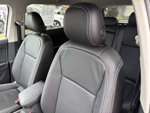 Used 2019 Volkswagen Tiguan S FWD image 20