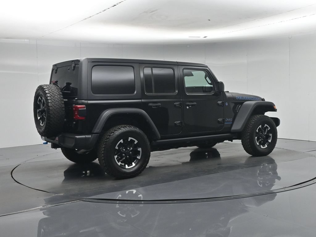 Used 2024 Jeep Wrangler Unlimited Rubicon 4xe w/ Technology Group AWD/4WD image 27