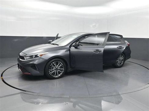 Used 2022 Kia Forte GT-Line w/ GT-Line Premium Package image 41