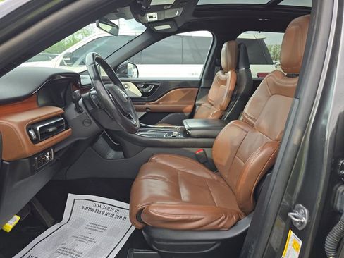 Used 2020 Lincoln Aviator Reserve w/ Equipment Group 202A image 7