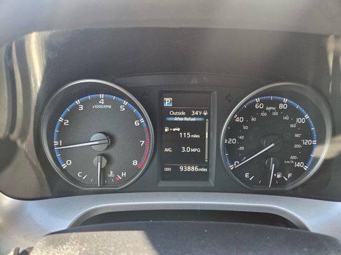 Used 2017 Toyota RAV4 LE w/ All Weather Liner Package image 30