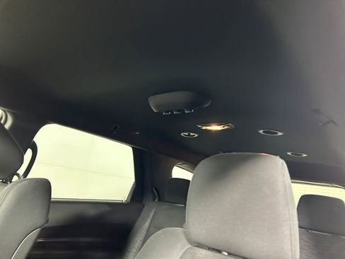 Used 2022 Dodge Durango SXT w/ Blacktop Package image 13