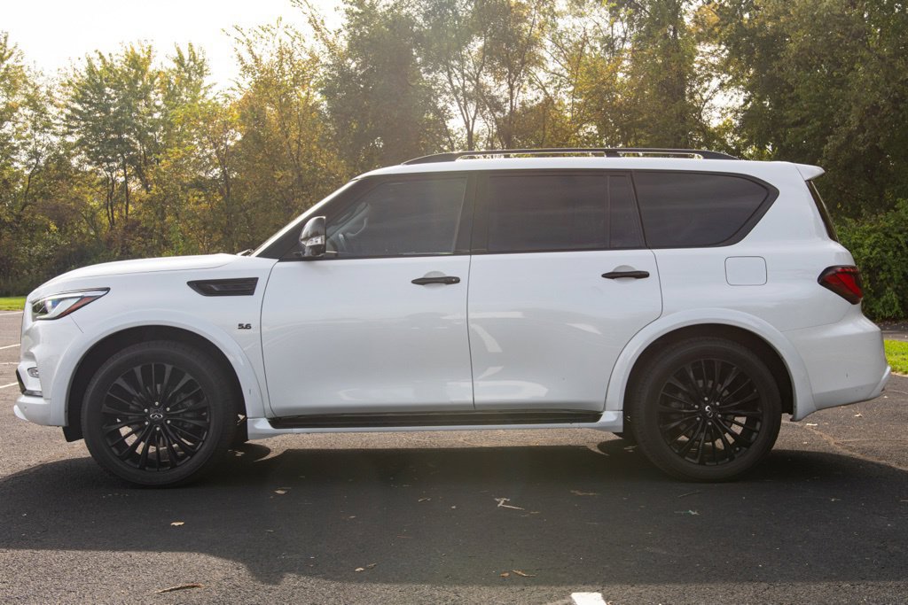 Used 2019 INFINITI QX80 Luxe w/ 22" Wheel Package AWD/4WD image 3