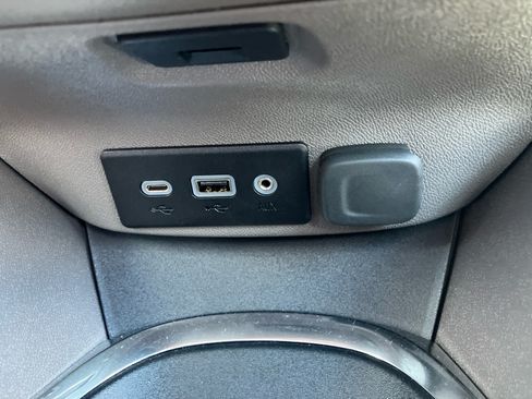 Used 2025 Chevrolet Malibu LT FWD image 28