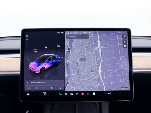 Used 2024 Tesla Model Y Long Range AWD/4WD image 14