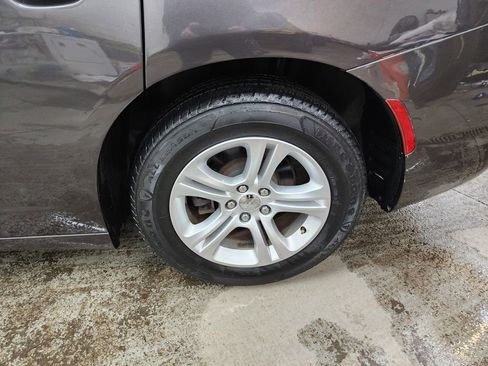 Used 2019 Dodge Charger SXT image 45