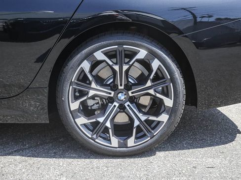 New 2026 BMW 330i Sedan RWD image 8