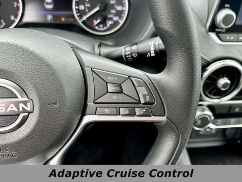 Used 2025 Nissan Sentra SV image 5