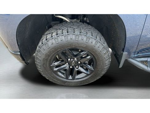 Used 2019 Chevrolet Silverado 1500 Custom Trail Boss AWD/4WD image 20