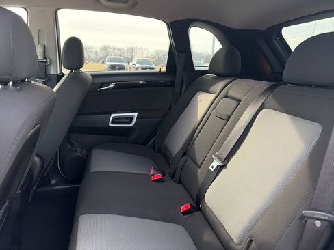 Used 2014 Chevrolet Captiva Sport LS image 32