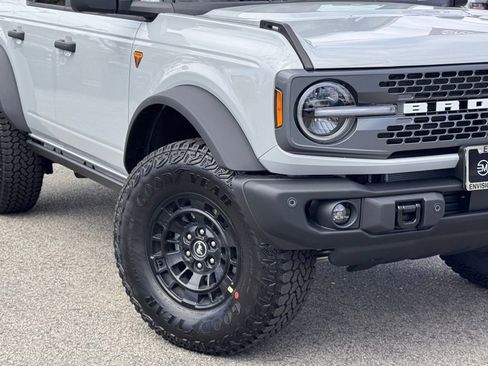 New 2026 Ford Bronco Badlands image 4