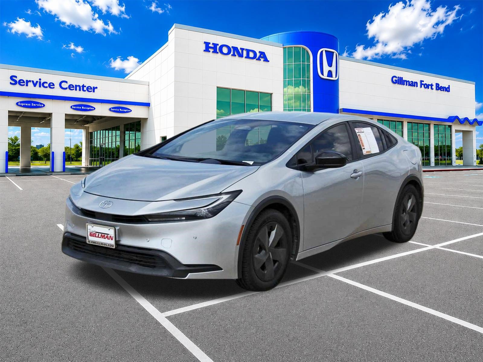 Used 2023 Toyota Prius LE FWD image 3