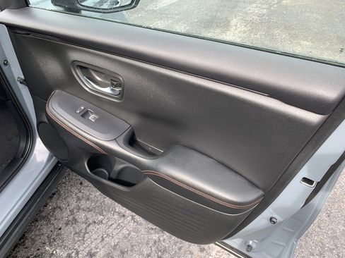 Used 2024 Honda HR-V Sport image 14