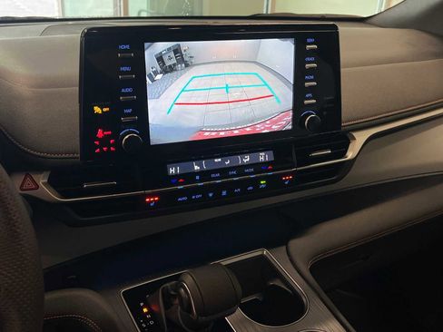 Certified 2024 Toyota Sienna XSE image 23