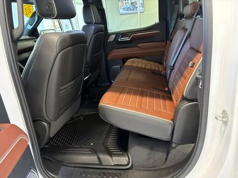 Used 2024 GMC Sierra 1500 Denali Ultimate AWD/4WD image 22