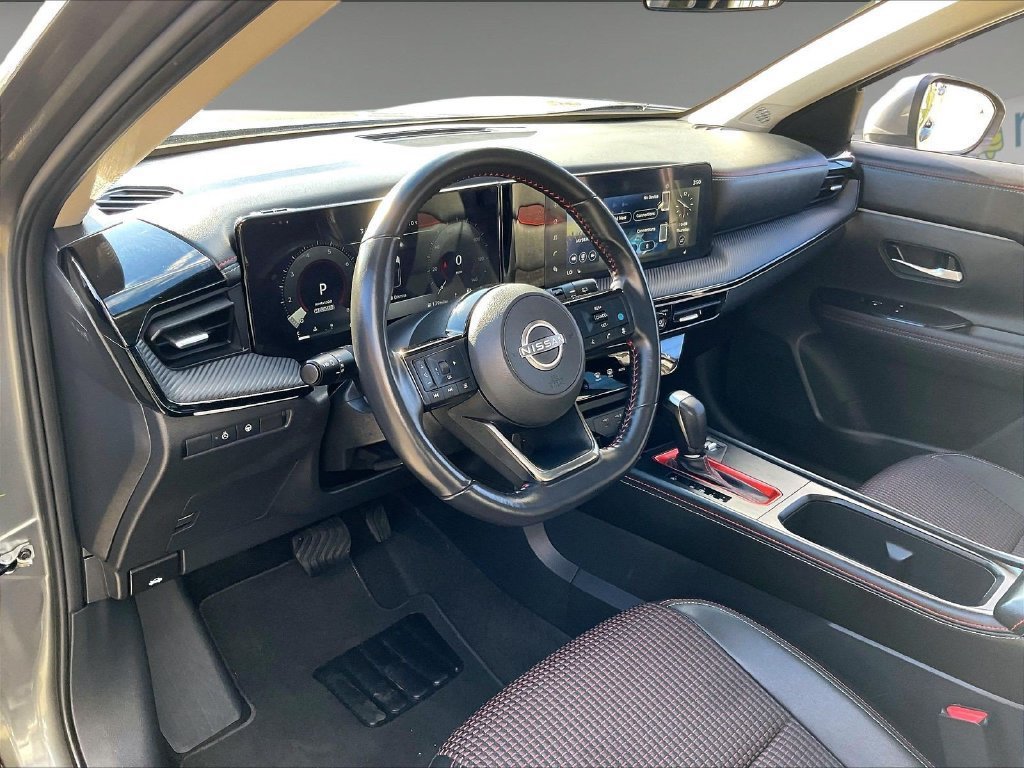 Used 2025 Nissan Kicks SR w/ SR Premium Package AWD/4WD image 8
