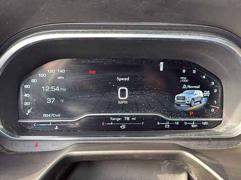 Used 2023 GMC Yukon SLT w/ SLT Luxury Package image 18