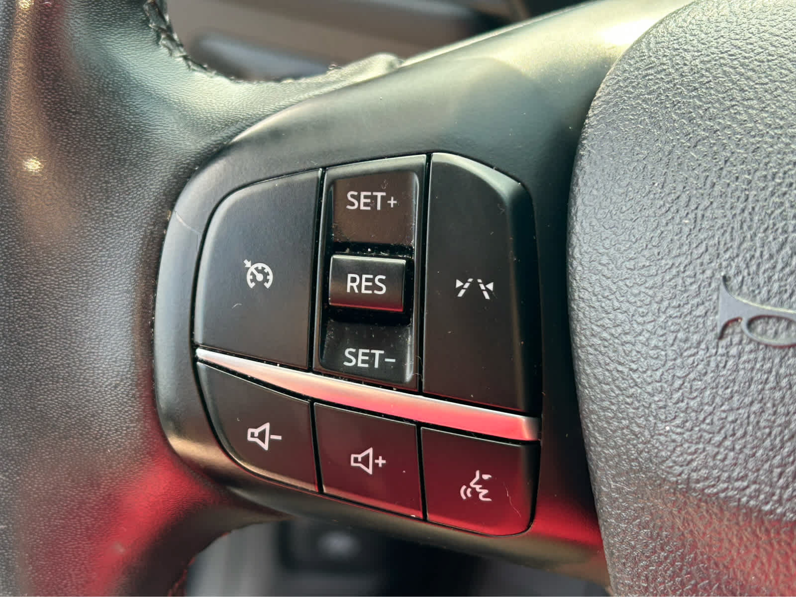 Used 2024 Ford Escape Active FWD image 23