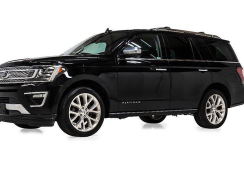 Used 2019 Ford Expedition Platinum RWD image 2