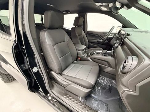 Certified 2025 Chevrolet Colorado Trail Boss AWD/4WD image 30