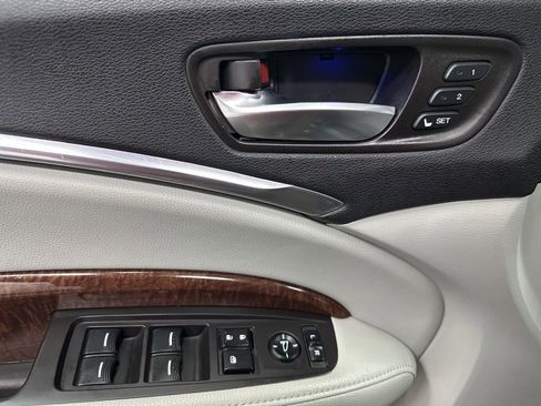 Used 2017 Acura MDX FWD image 18
