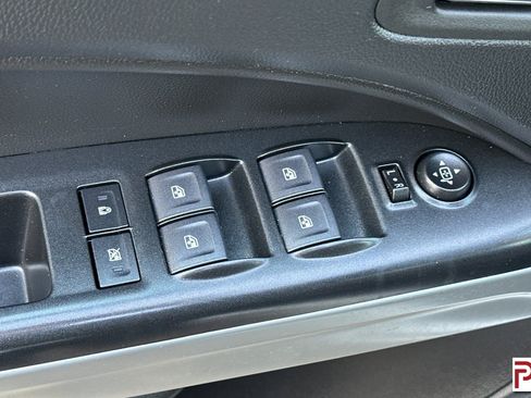 Used 2022 Chevrolet Colorado LT w/ LT Convenience Package image 13