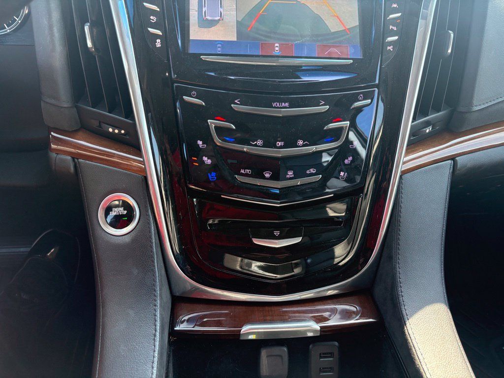 Used 2017 Cadillac Escalade ESV Premium Luxury AWD/4WD image 23